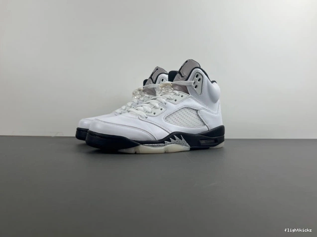 AIR 5 DD0587-110 JORDAN BLACK' 'WHITE RETRO 0927